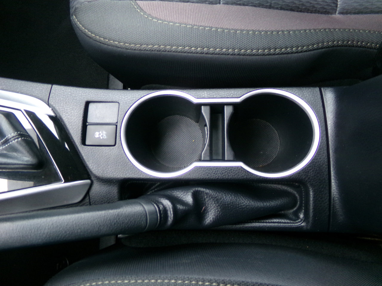 Used 2018 Toyota Corolla LE image 17