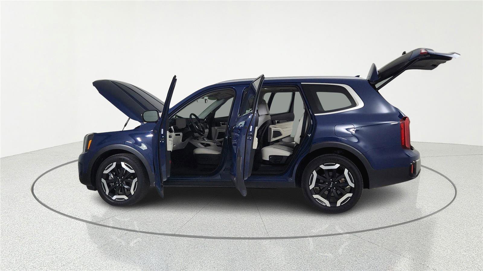 Used 2025 Kia Telluride S image 7