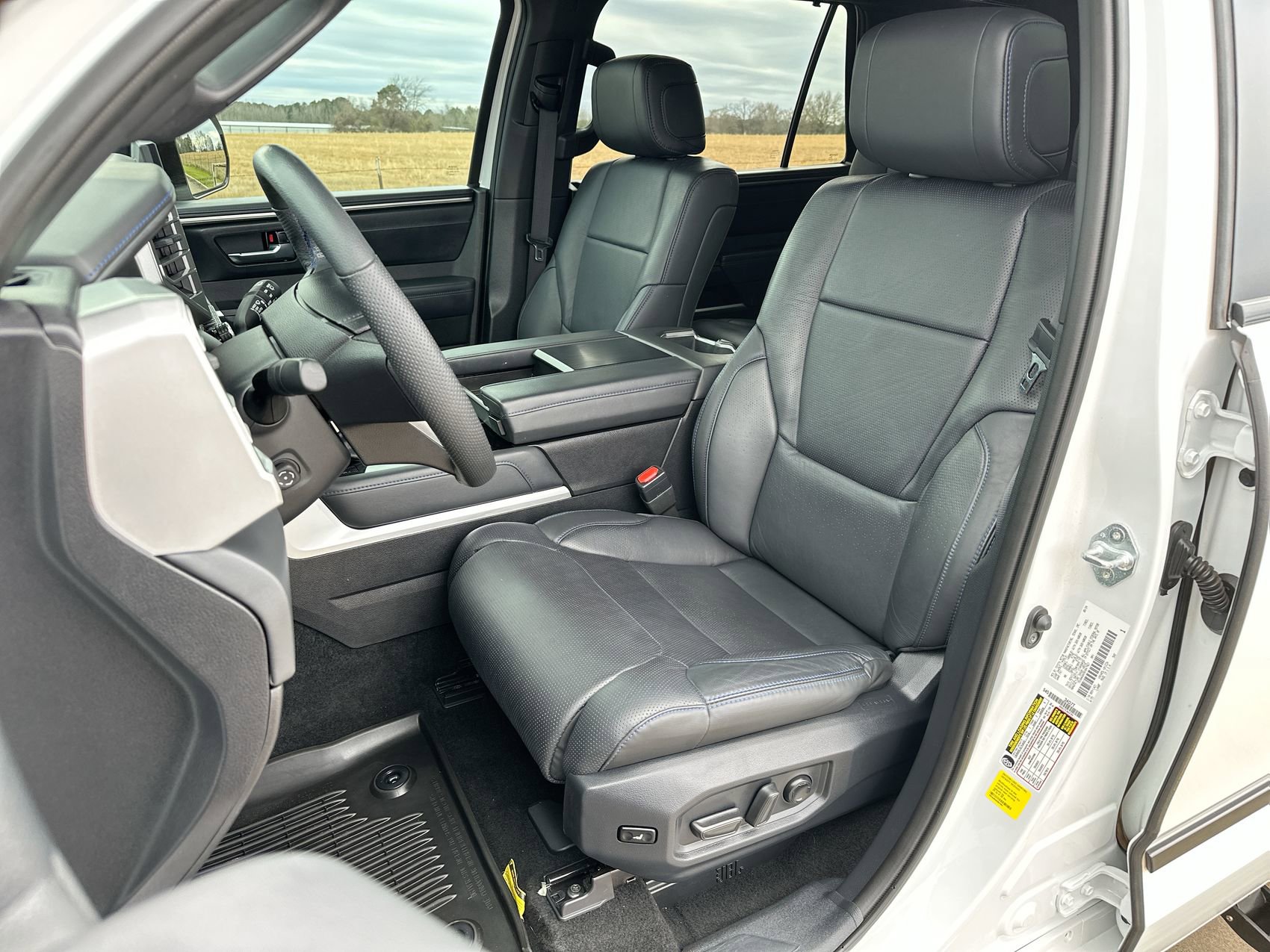 Used 2024 Toyota Sequoia Platinum AWD/4WD image 11