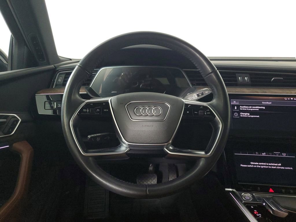 Used 2019 Audi e-tron Prestige w/ Prestige Package image 14