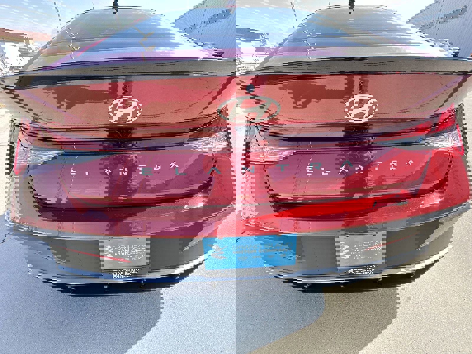 Used 2025 Hyundai Elantra Sport image 30