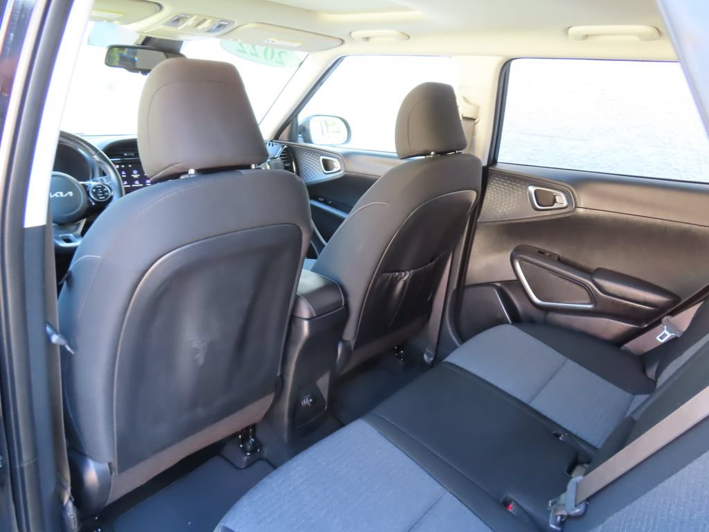 Used 2022 Kia Soul EX FWD image 23