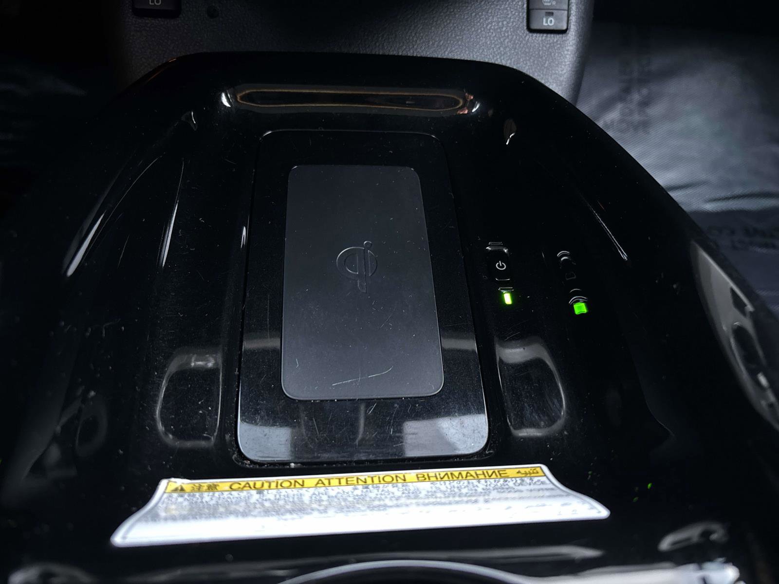 Used 2018 Toyota Prius Prime Premium w/ Carpet Mat Package FWD image 20