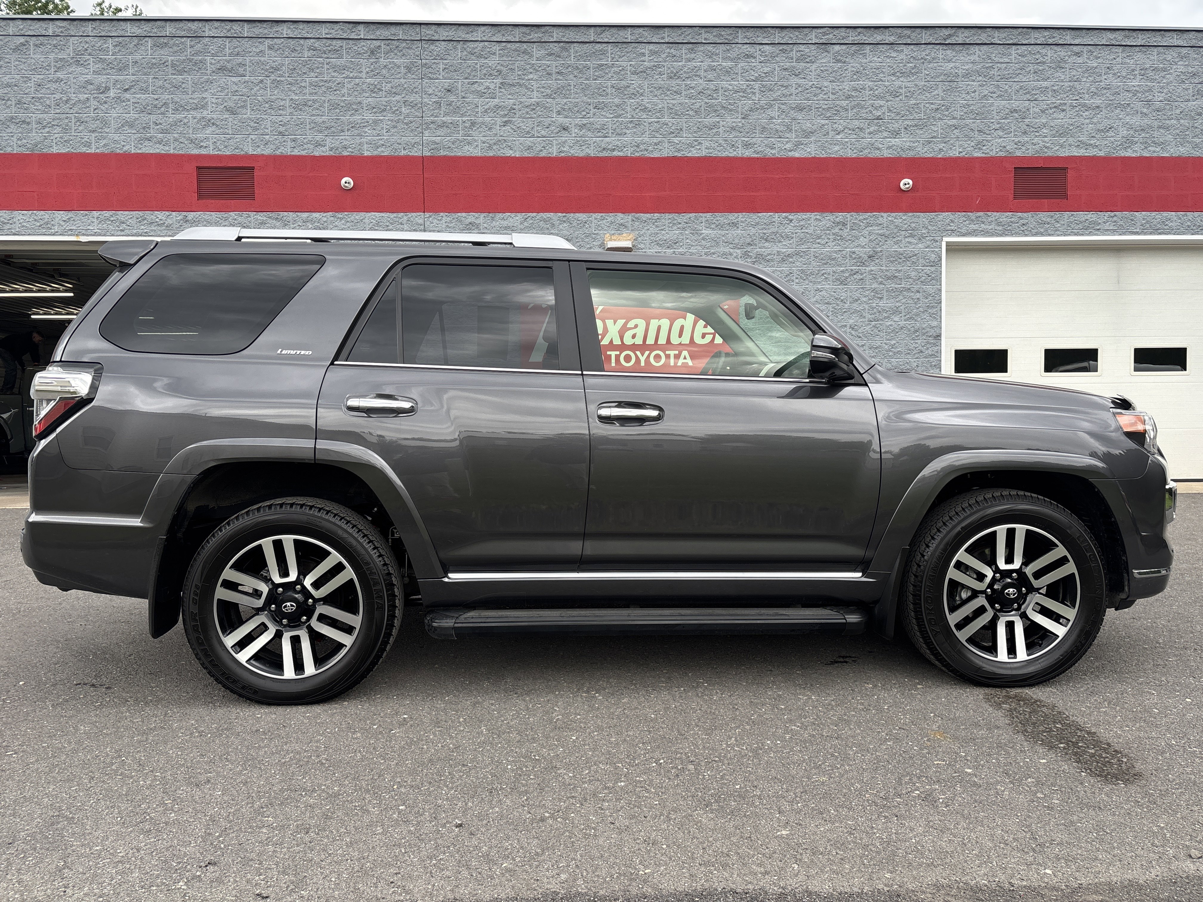 Certified 2023 Toyota 4Runner Limited AWD/4WD image 2