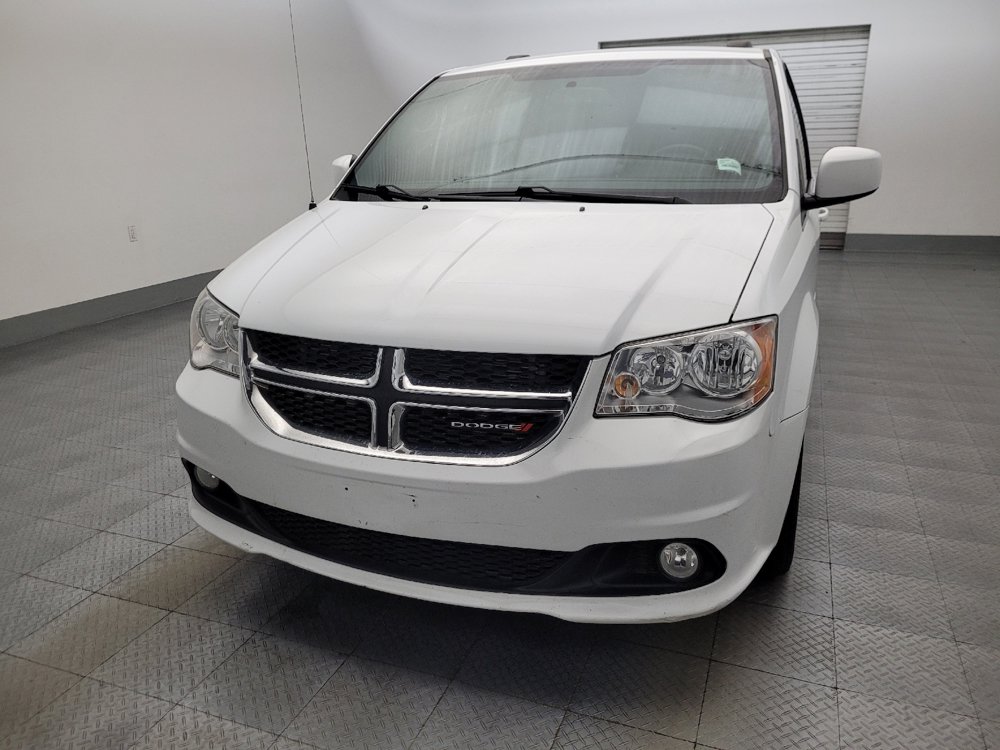 Used 2017 Dodge Grand Caravan SXT FWD image 15