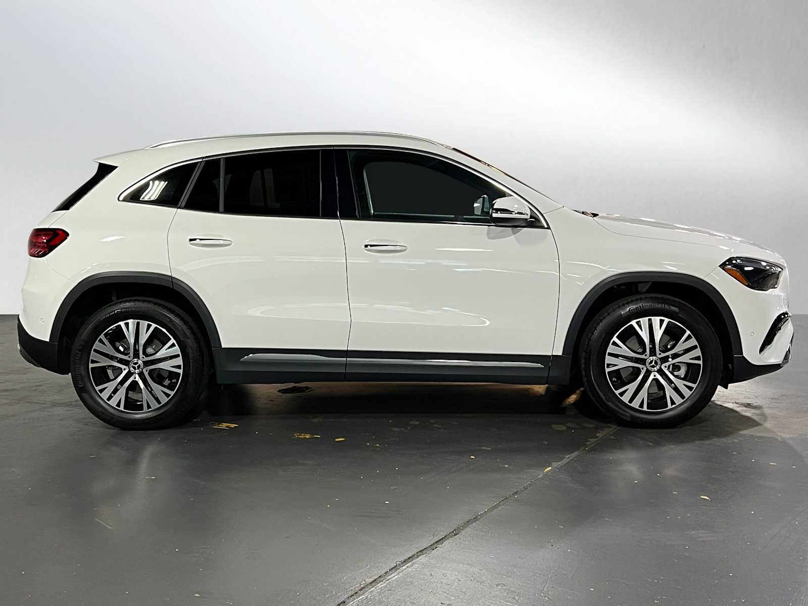 Certified 2025 Mercedes-Benz GLA 250 4MATIC image 8