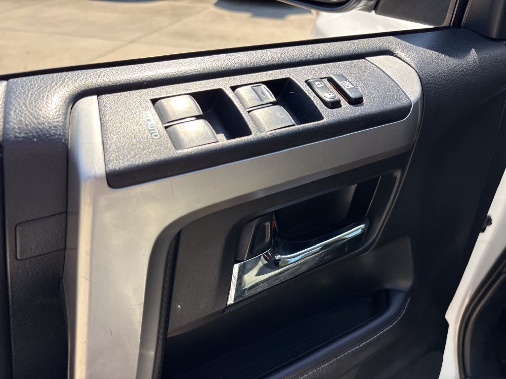 Used 2021 Toyota 4Runner SR5 AWD/4WD image 17