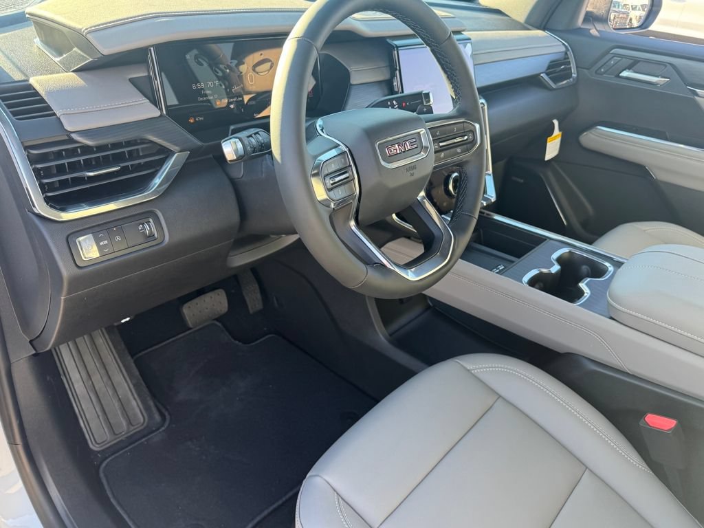 New 2026 GMC Acadia Elevation w/ Black Edition FWD image 17