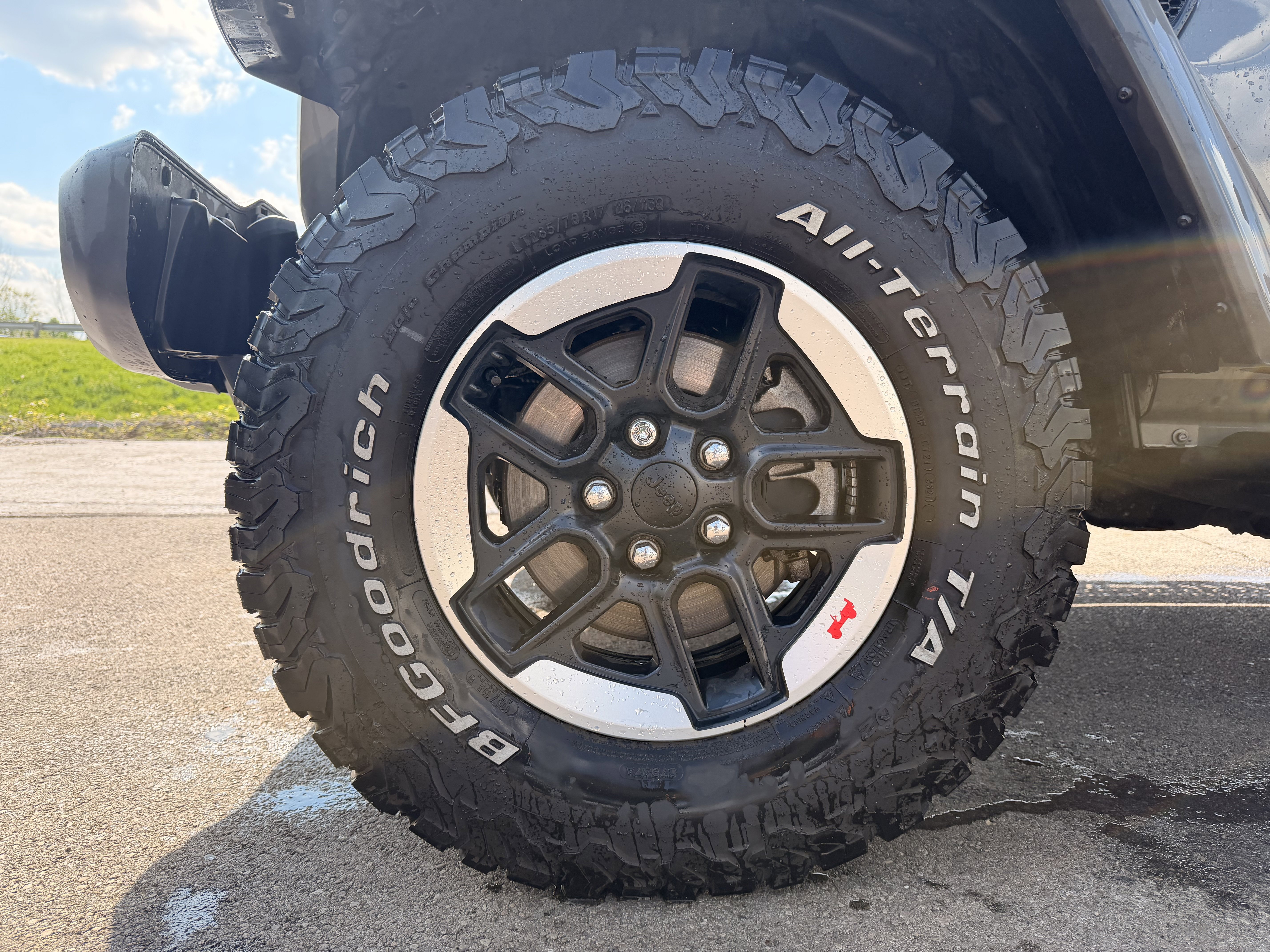 Used 2021 Jeep Wrangler Rubicon AWD/4WD image 9