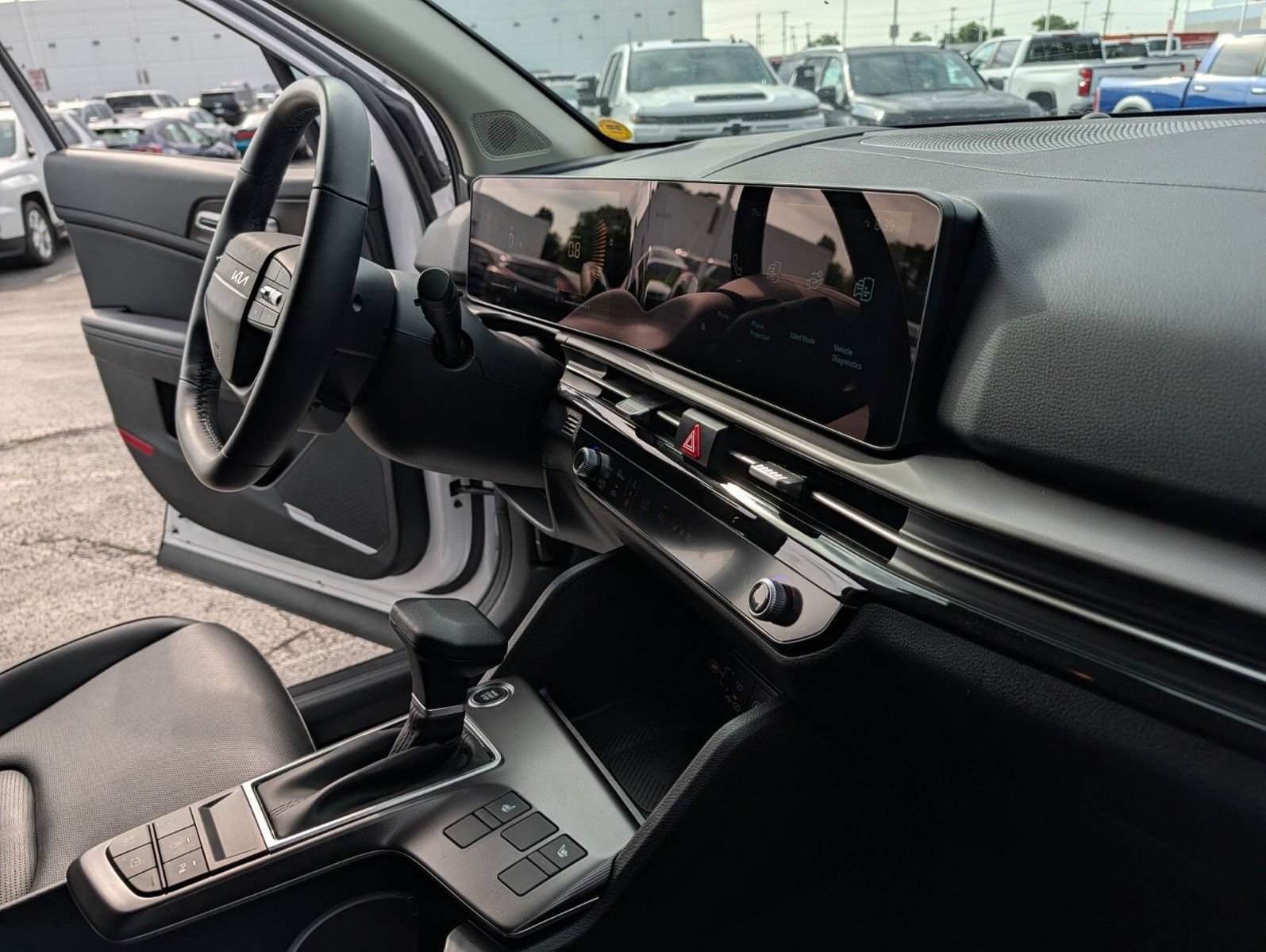 Used 2026 Kia Sportage EX FWD image 21