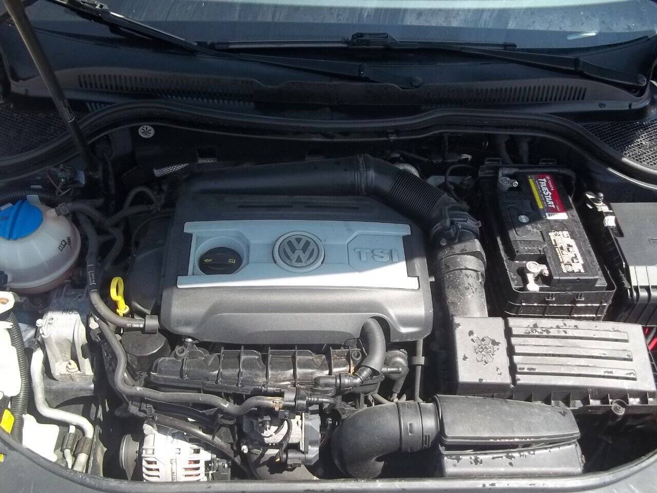 Used 2014 Volkswagen CC Executive FWD image 10
