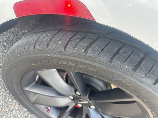 Used 2023 Chrysler 300 C RWD image 10