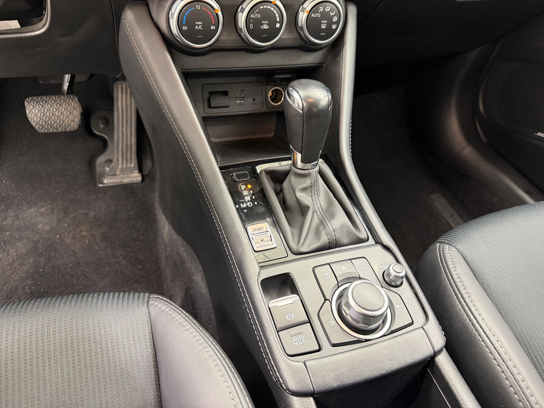 Used 2019 MAZDA CX-3 Touring w/ Preferred Equipment Package FWD image 17