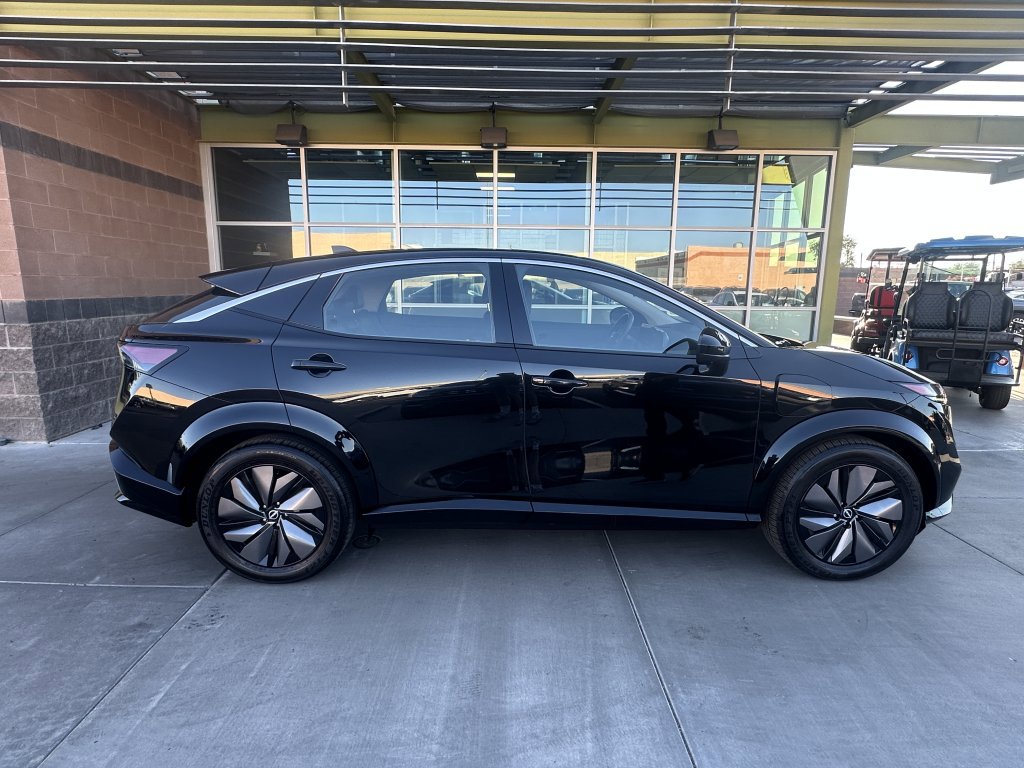 Used 2024 Nissan Ariya FWD image 7