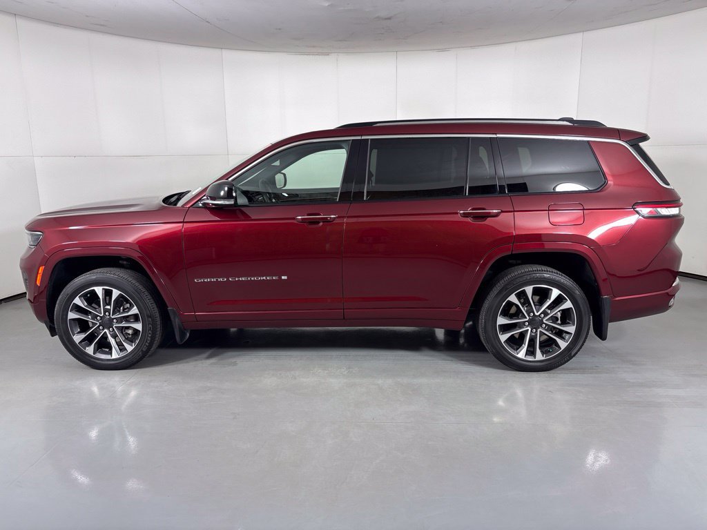 Used 2023 Jeep Grand Cherokee L Overland w/ Luxury Tech Group IV AWD/4WD image 5