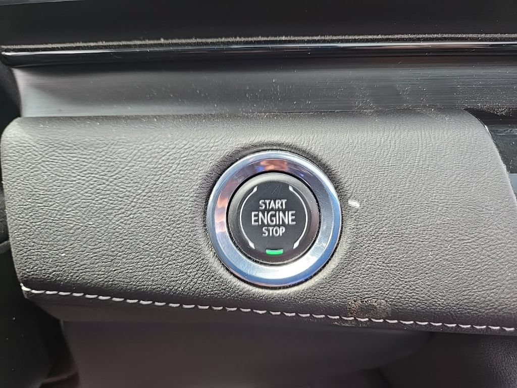 Certified 2023 Cadillac Escalade Sport w/ LPO, ONYX Package AWD/4WD image 27