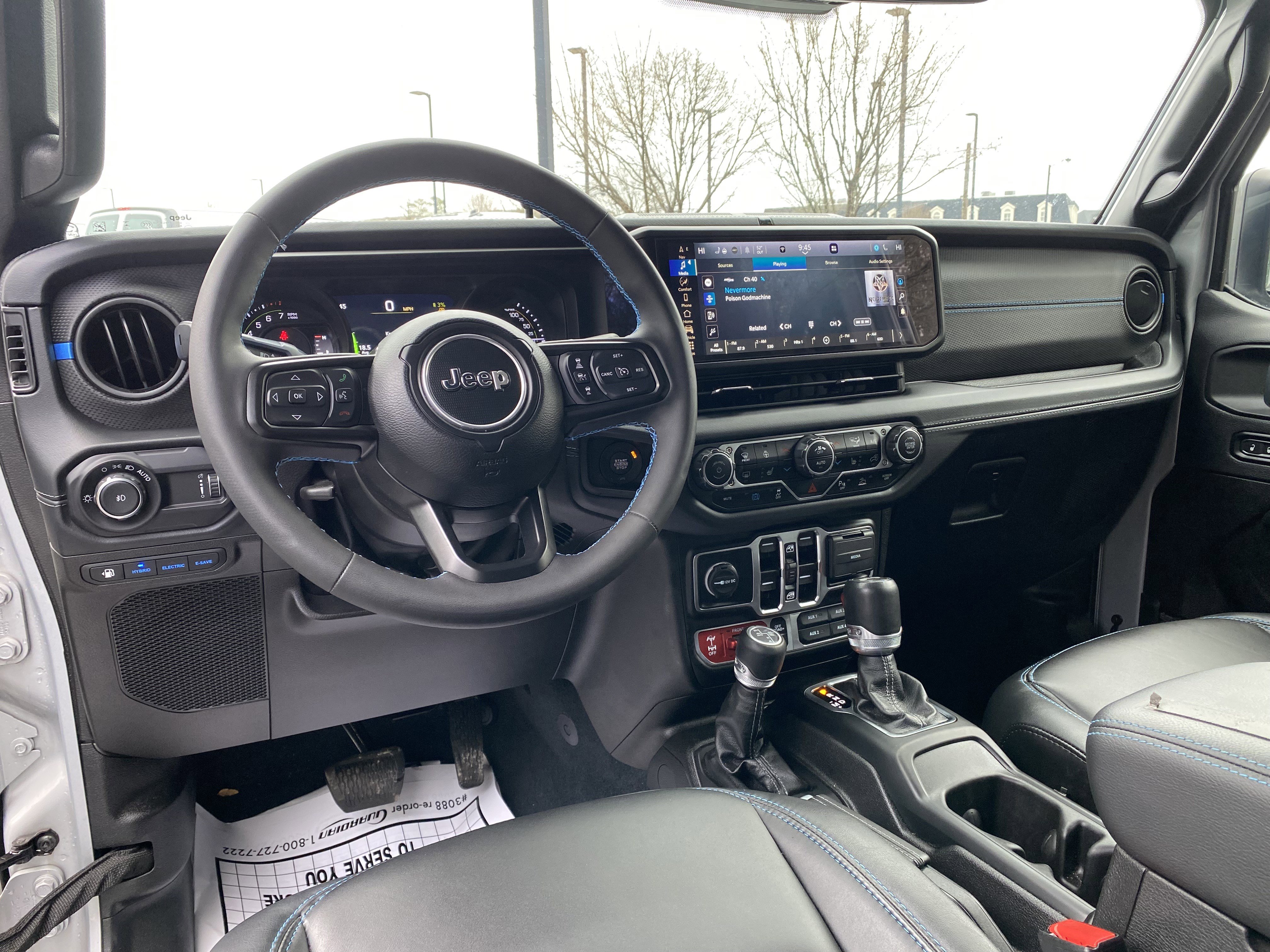 Used 2024 Jeep Wrangler Unlimited Rubicon 4xe image 33