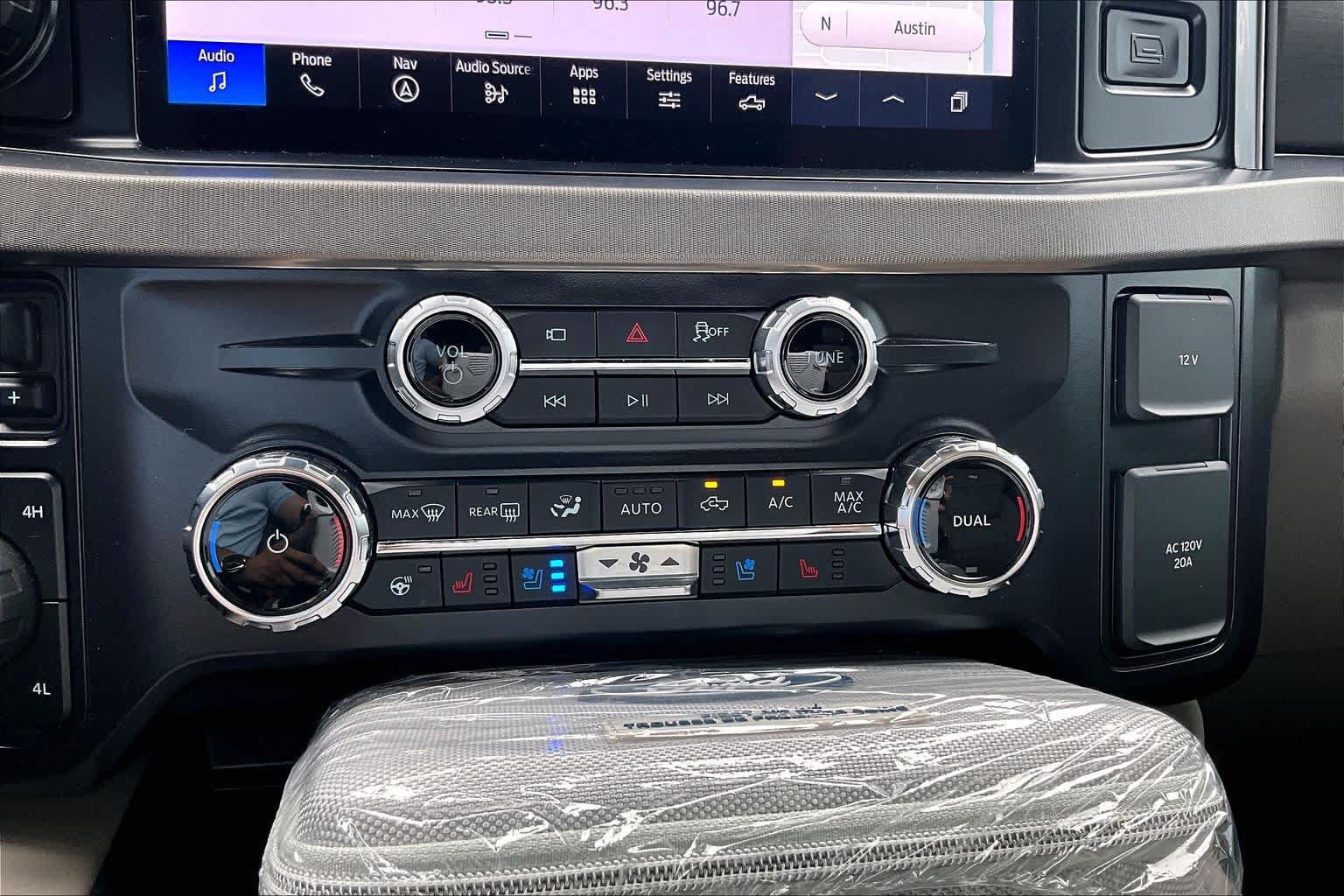 Used 2026 Ford F250 Platinum w/ Platinum Plus Package AWD/4WD image 33