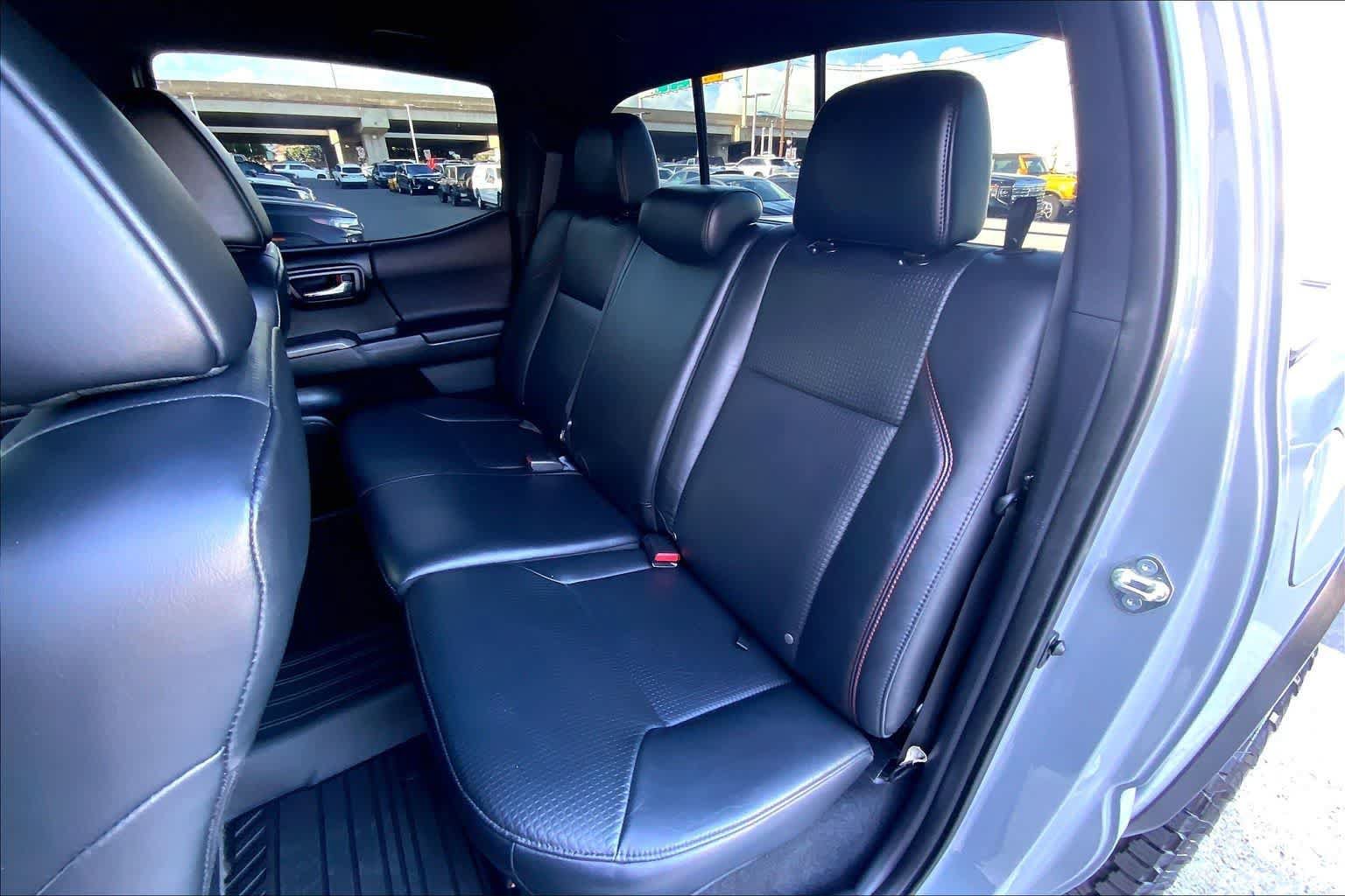 Used 2017 Toyota Tacoma TRD Pro AWD/4WD image 29