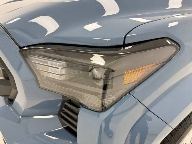 Used 2026 Toyota Tacoma SR5 AWD/4WD image 6