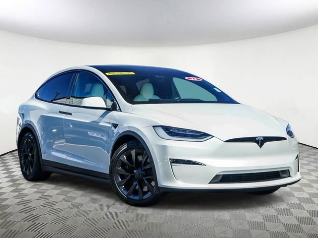 Used 2022 Tesla Model X image 2