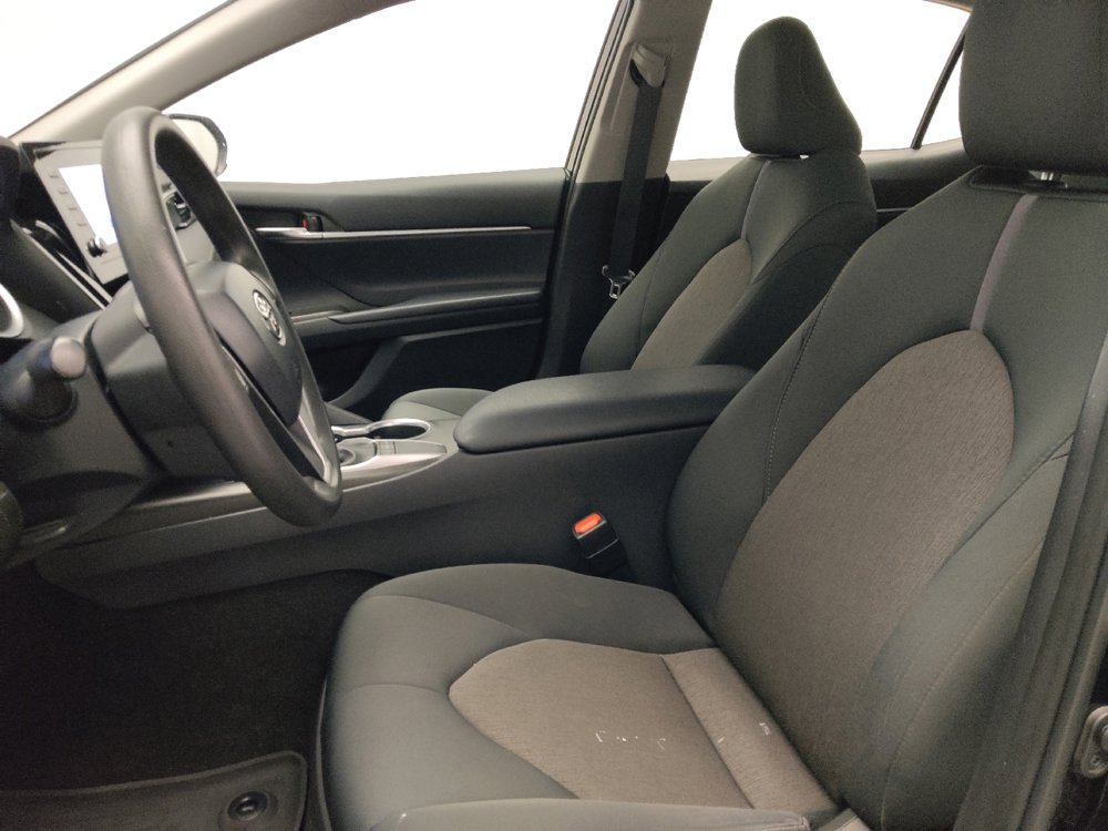 Used 2023 Toyota Camry LE image 17