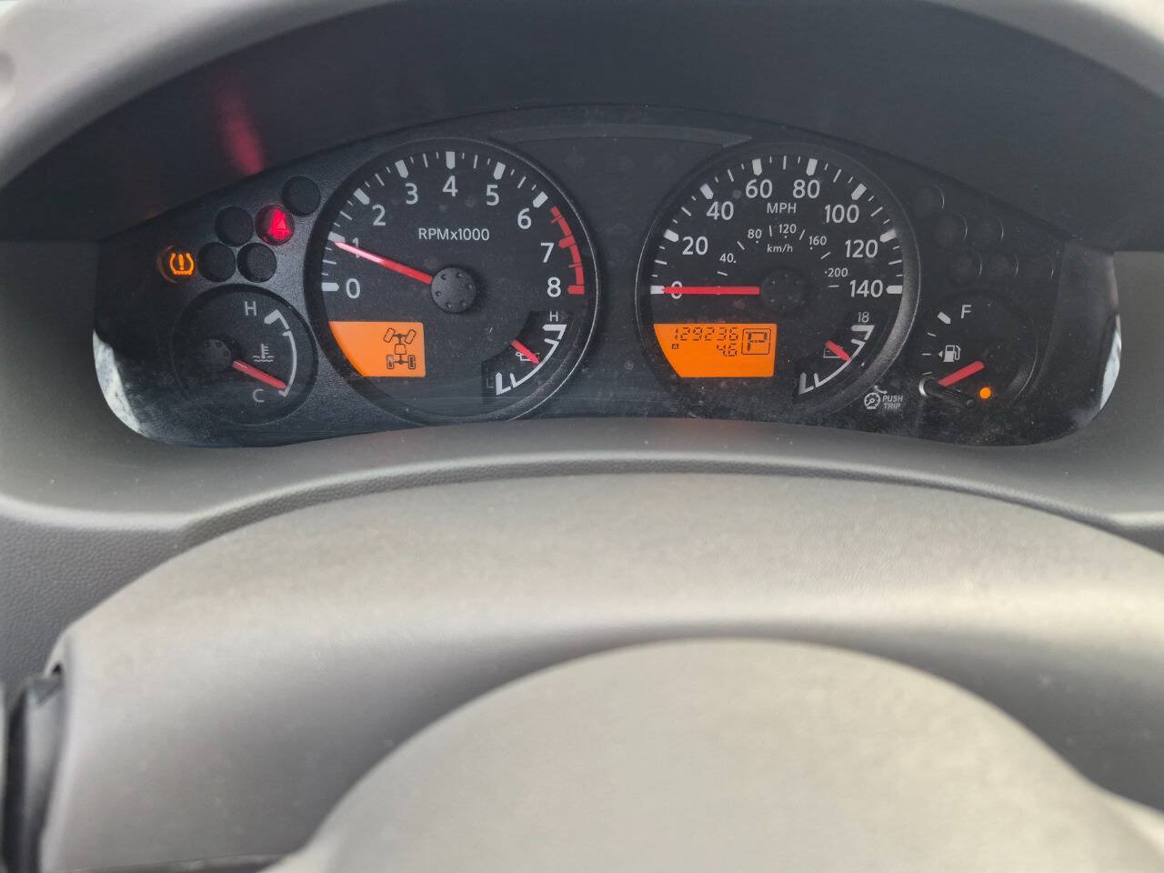 Used 2010 Nissan Frontier SE AWD/4WD image 20