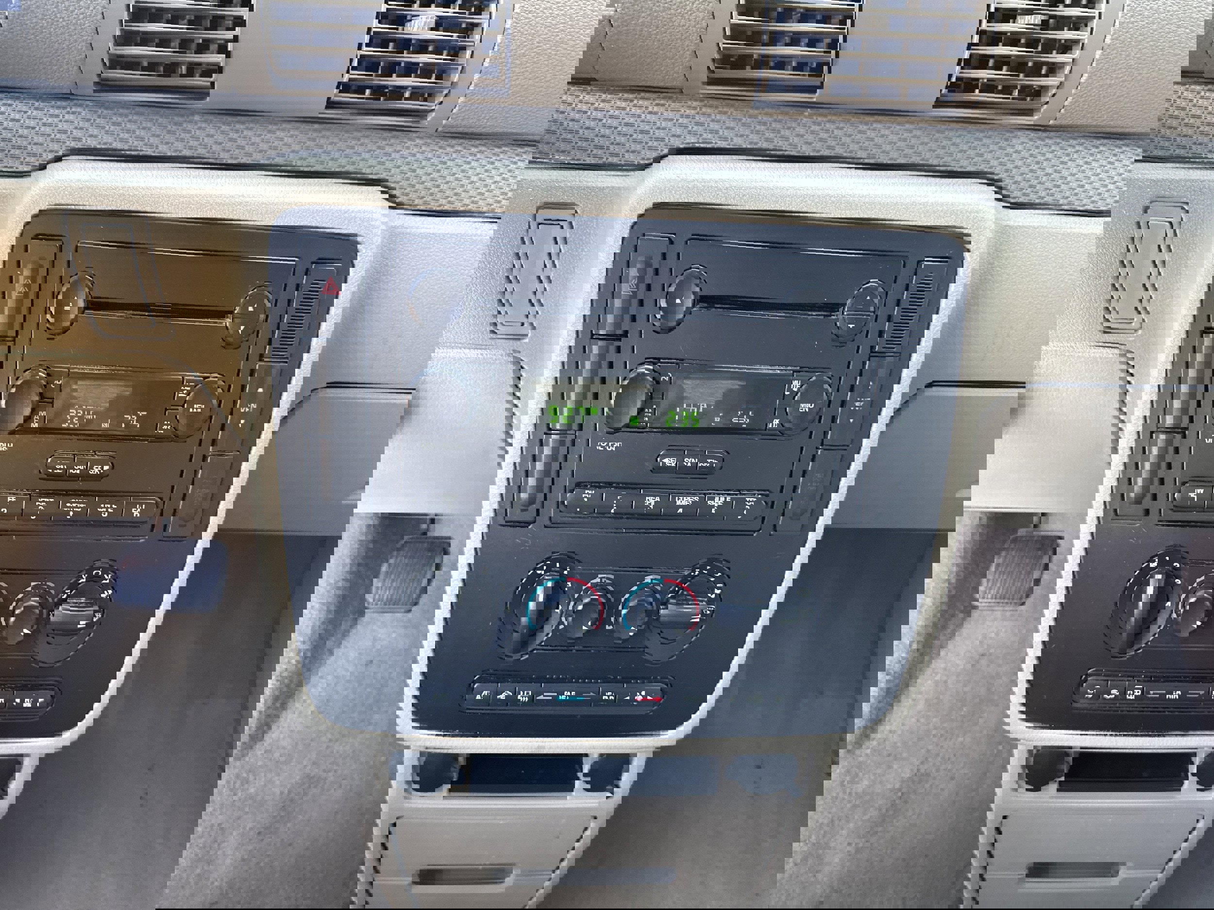 Used 2005 Ford Freestar SES image 13