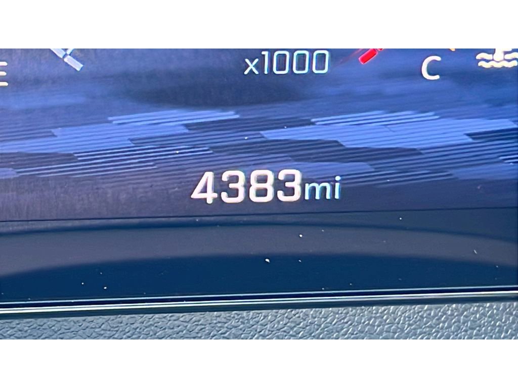 Certified 2025 Chevrolet Traverse Z71 w/ Driver Confidence Package image 16