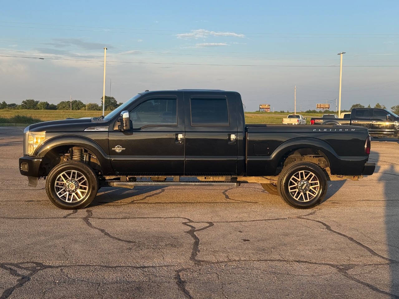 Used 2015 Ford F250 Platinum w/ FX4 Off-Road Package AWD/4WD image 9