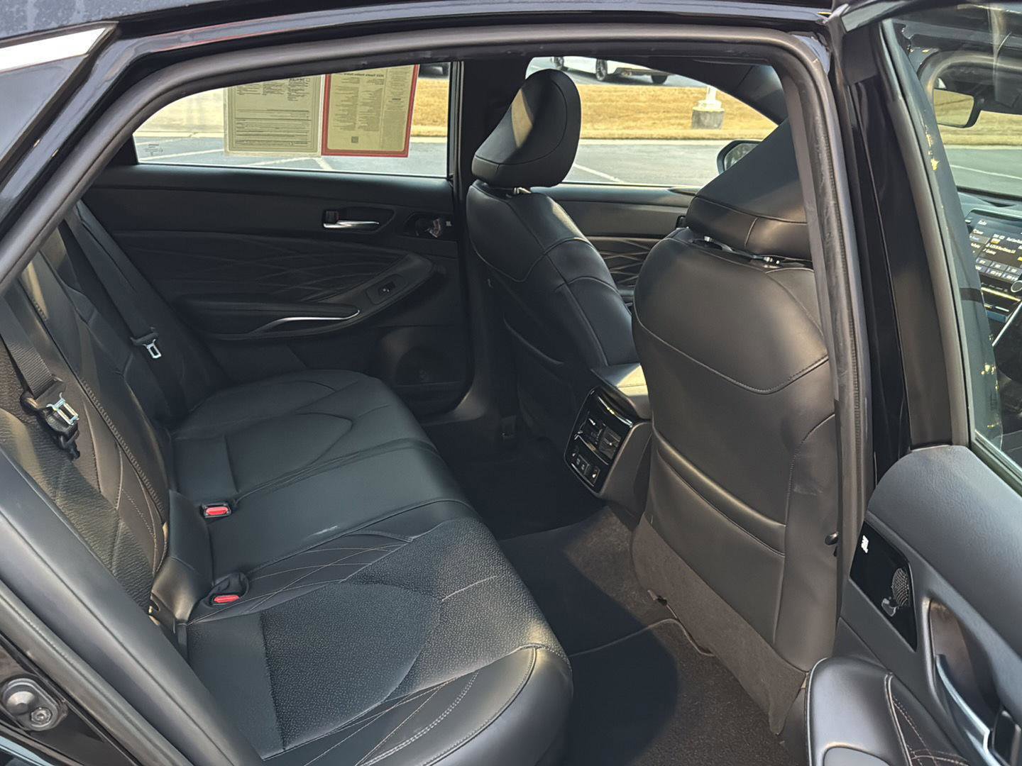 Certified 2022 Toyota Avalon Limited w/ Advanced Safety Package image 11