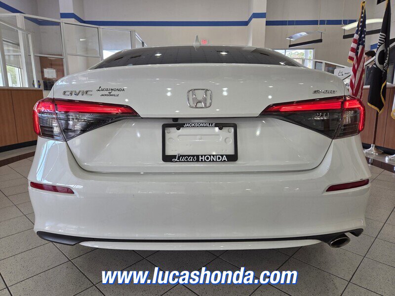 Used 2023 Honda Civic Sport image 5