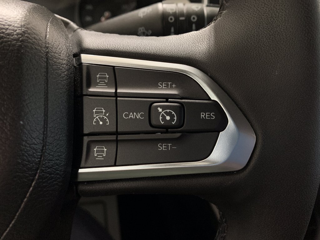 Used 2023 Jeep Compass Limited AWD/4WD image 23