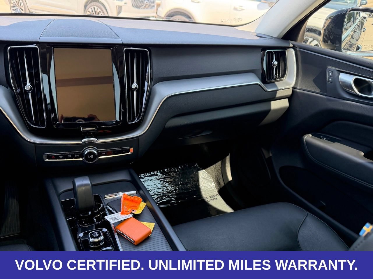 Certified 2024 Volvo XC60 B5 Core AWD/4WD image 16