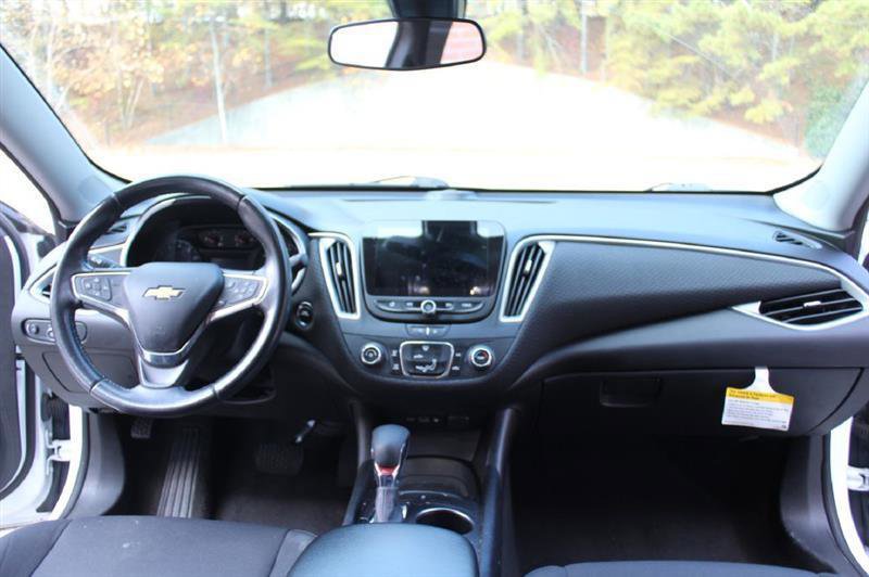 Used 2021 Chevrolet Malibu RS image 14