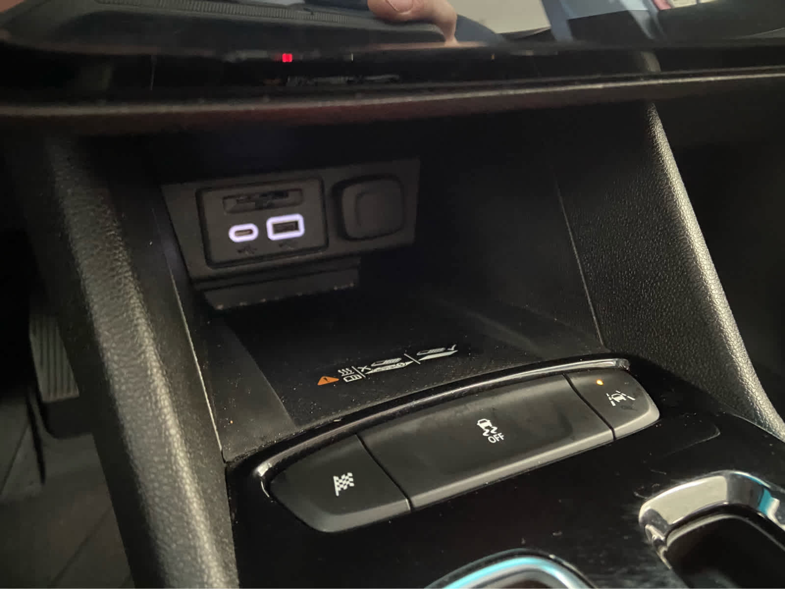 Used 2023 Chevrolet Bolt LT w/ Infotainment Package image 38