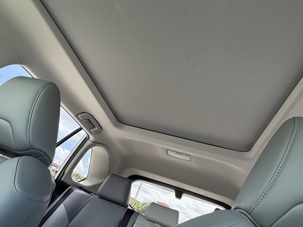 Used 2024 Toyota RAV4 Limited w/ Advanced Technology Package AWD/4WD image 33