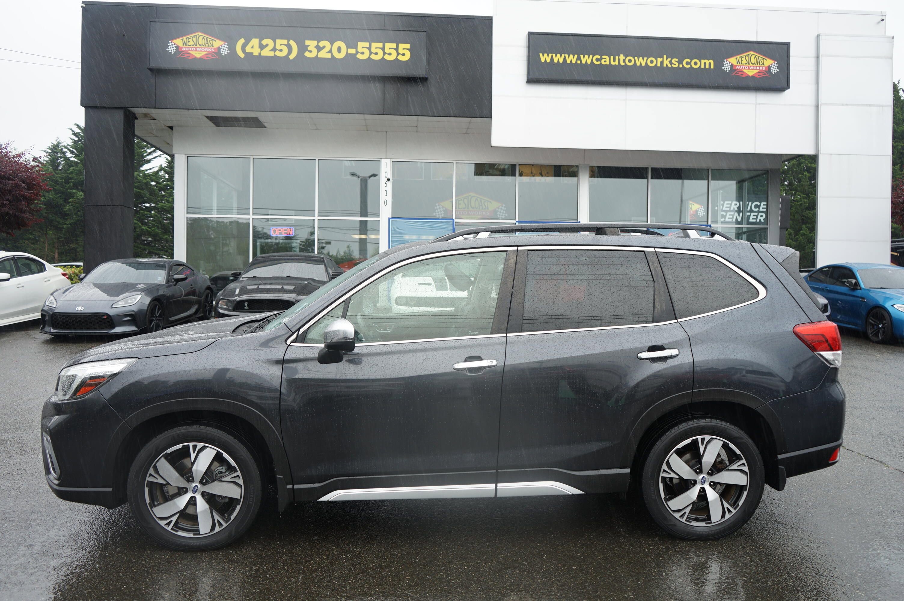 Used 2019 Subaru Forester Touring AWD/4WD image 2