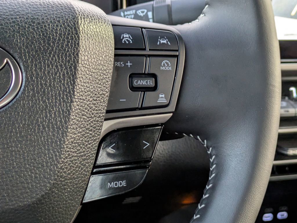 Certified 2025 Toyota Camry SE w/ Convenience Package image 26