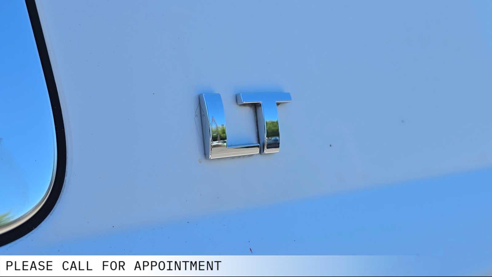 Used 2017 Chevrolet Suburban LT AWD/4WD image 15