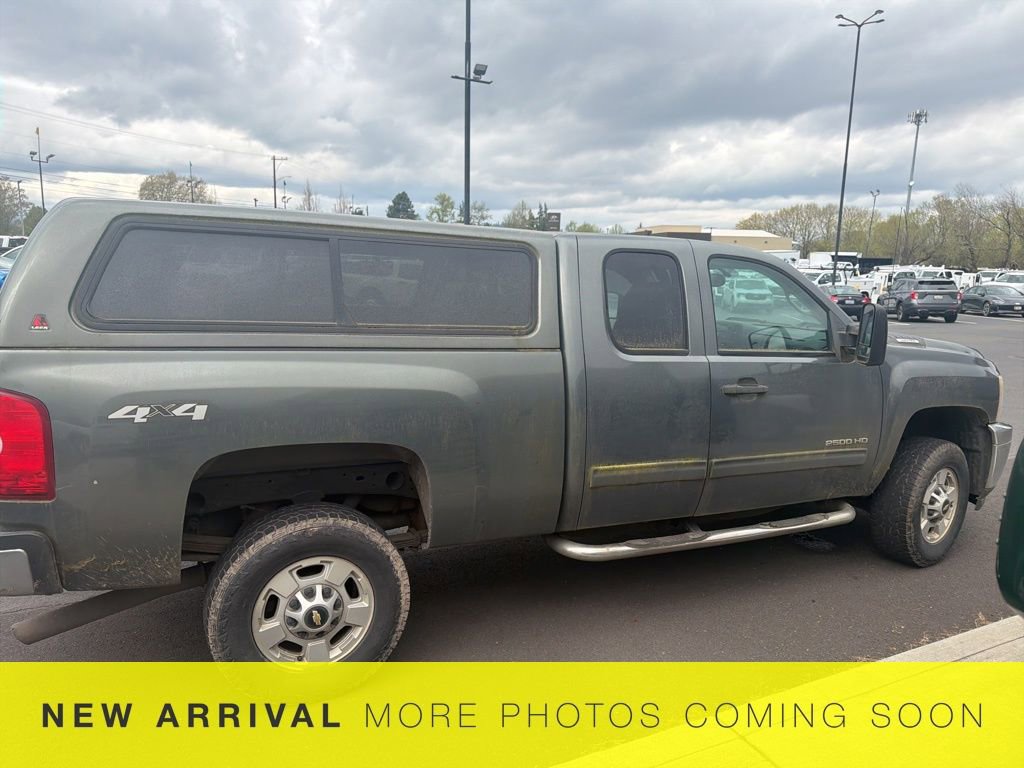 Used 2011 Chevrolet Silverado 2500 LT w/ Interior Plus Package image 9