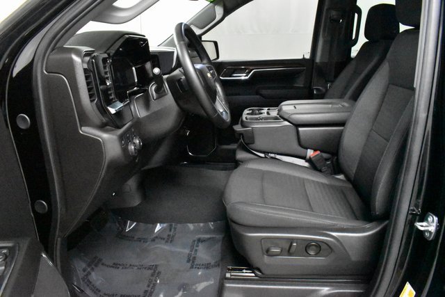 Used 2024 Chevrolet Silverado 1500 LT image 12