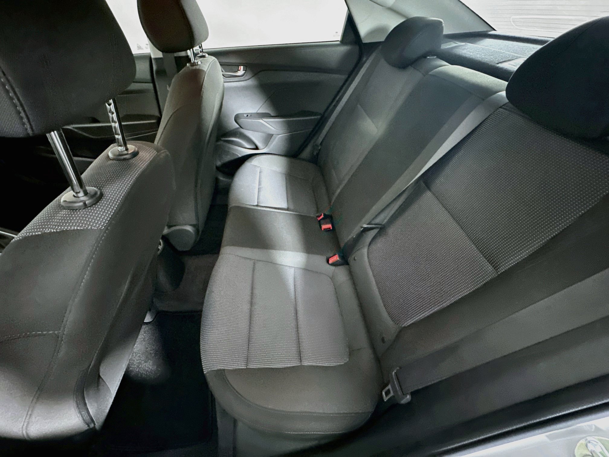 Used 2022 Hyundai Accent SE FWD image 25