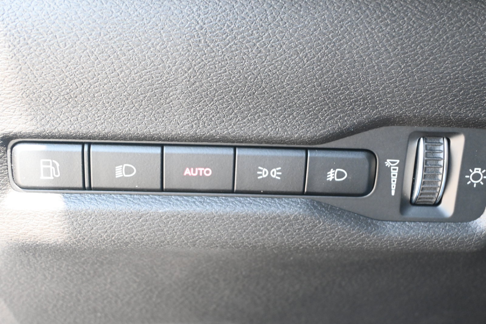 New 2026 Jeep Cherokee Limited AWD/4WD image 13