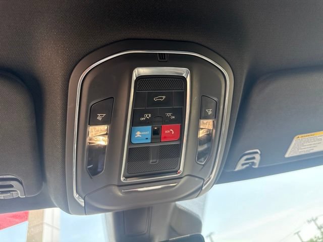 Used 2024 Jeep Wagoneer Series II AWD/4WD image 24
