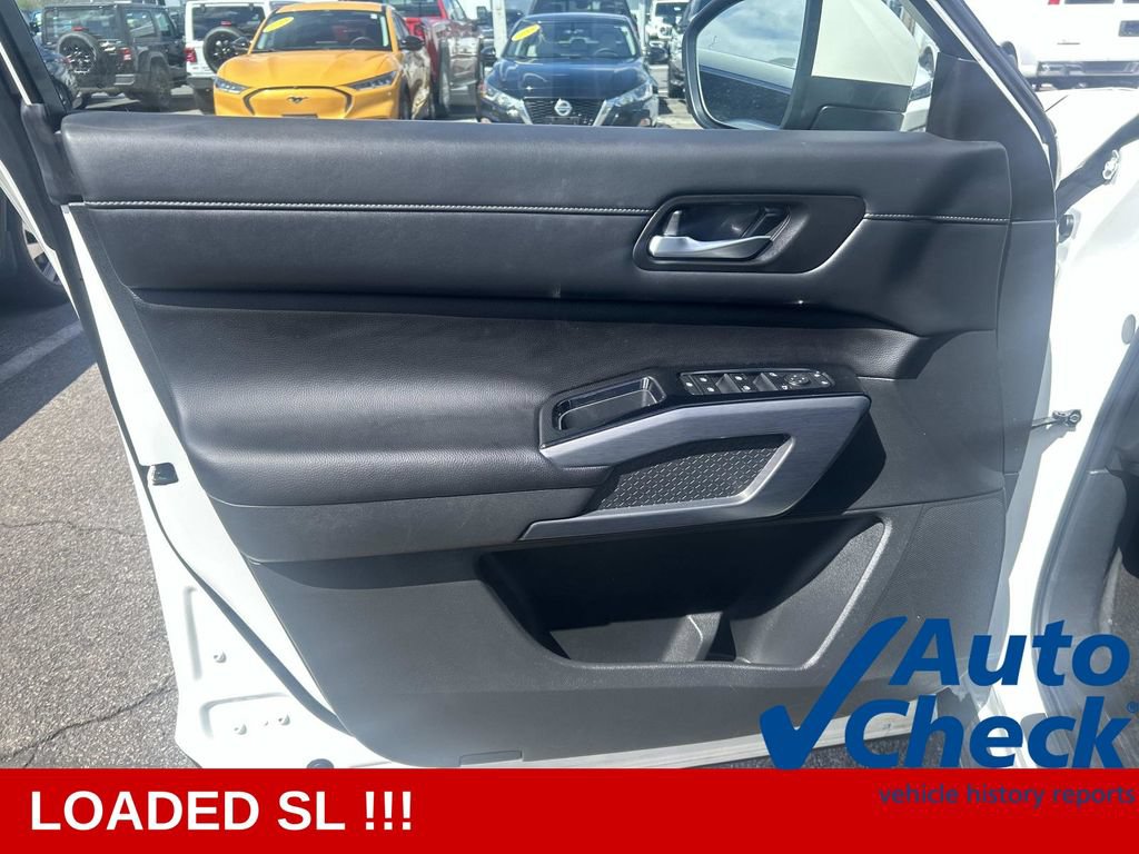 Certified 2023 Nissan Pathfinder SL w/ SL Premium Package AWD/4WD image 21