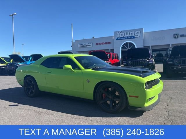 Used 2015 Dodge Challenger SRT Hellcat image 1