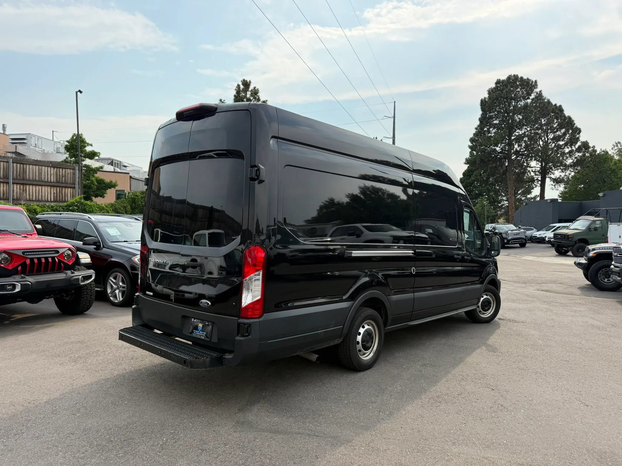 Used 2022 Ford Transit 250 148 High Roof Extended w/ Load Area Protection Package RWD image 6