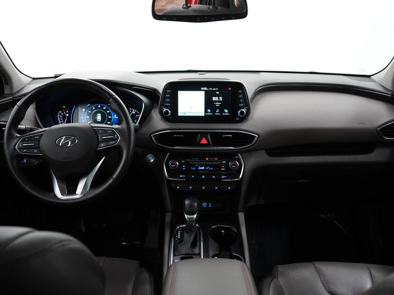 Used 2020 Hyundai Santa Fe Limited AWD/4WD image 16