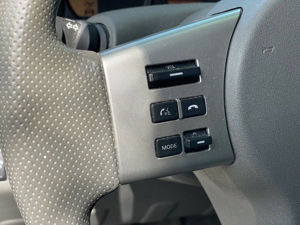 Used 2020 Nissan Frontier SV w/ Midnight Edition Floor Mats AWD/4WD image 15